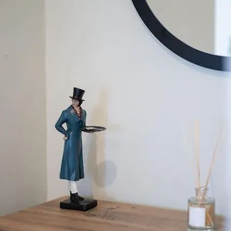 Bright And Spacious 3br Galata Tower View דירה איסטמבול
