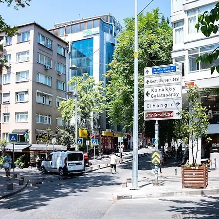 Bright And Spacious 3br Galata Tower View דירה